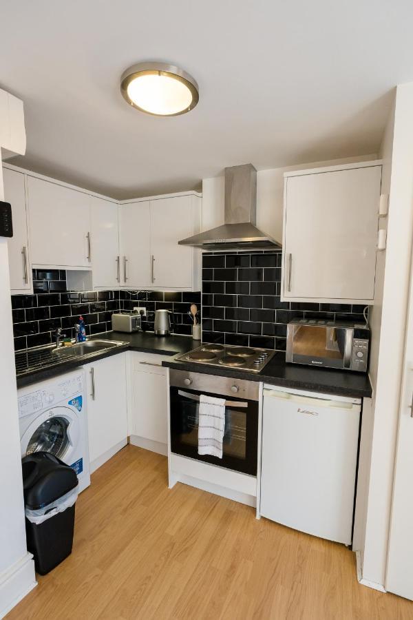 Bess'S Snug Apartment Matlock  Bagian luar foto