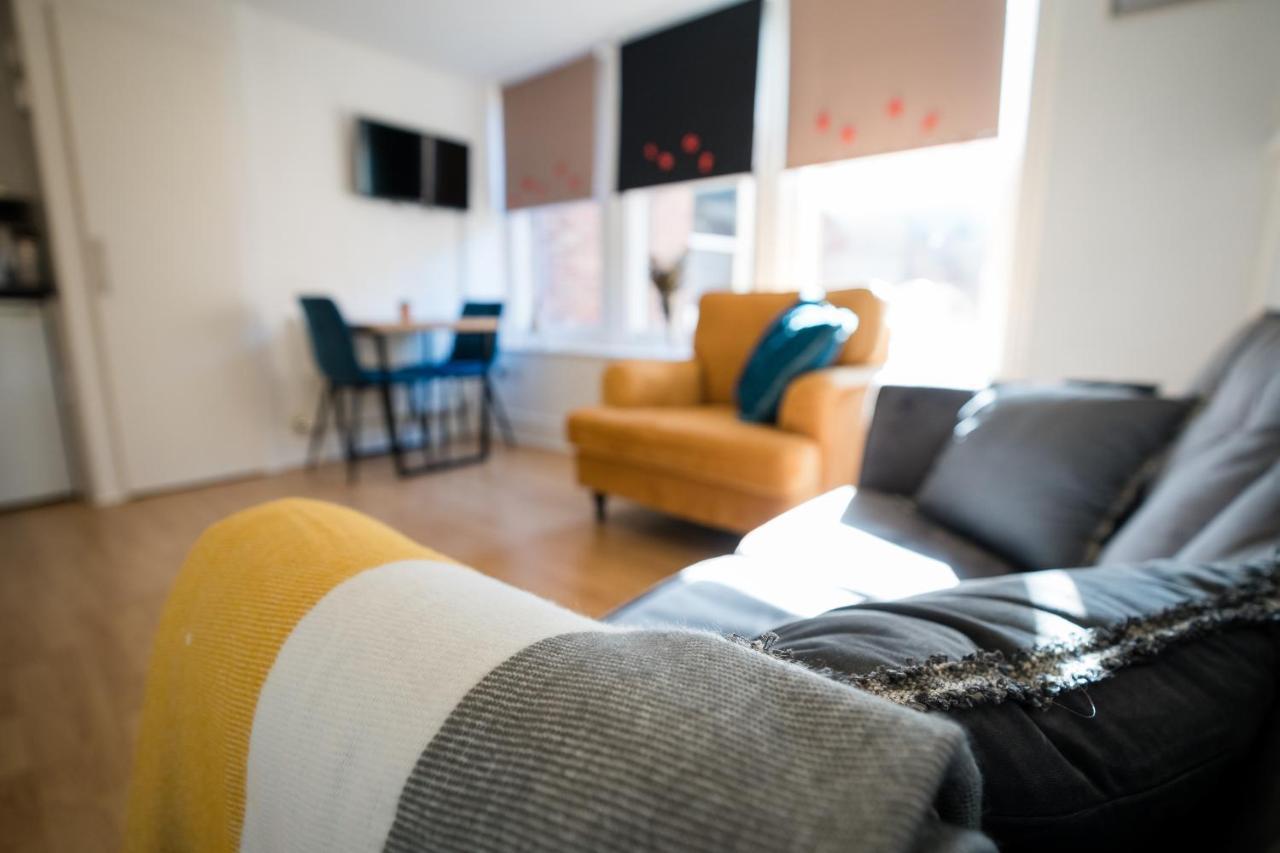 Bess'S Snug Apartment Matlock  Bagian luar foto
