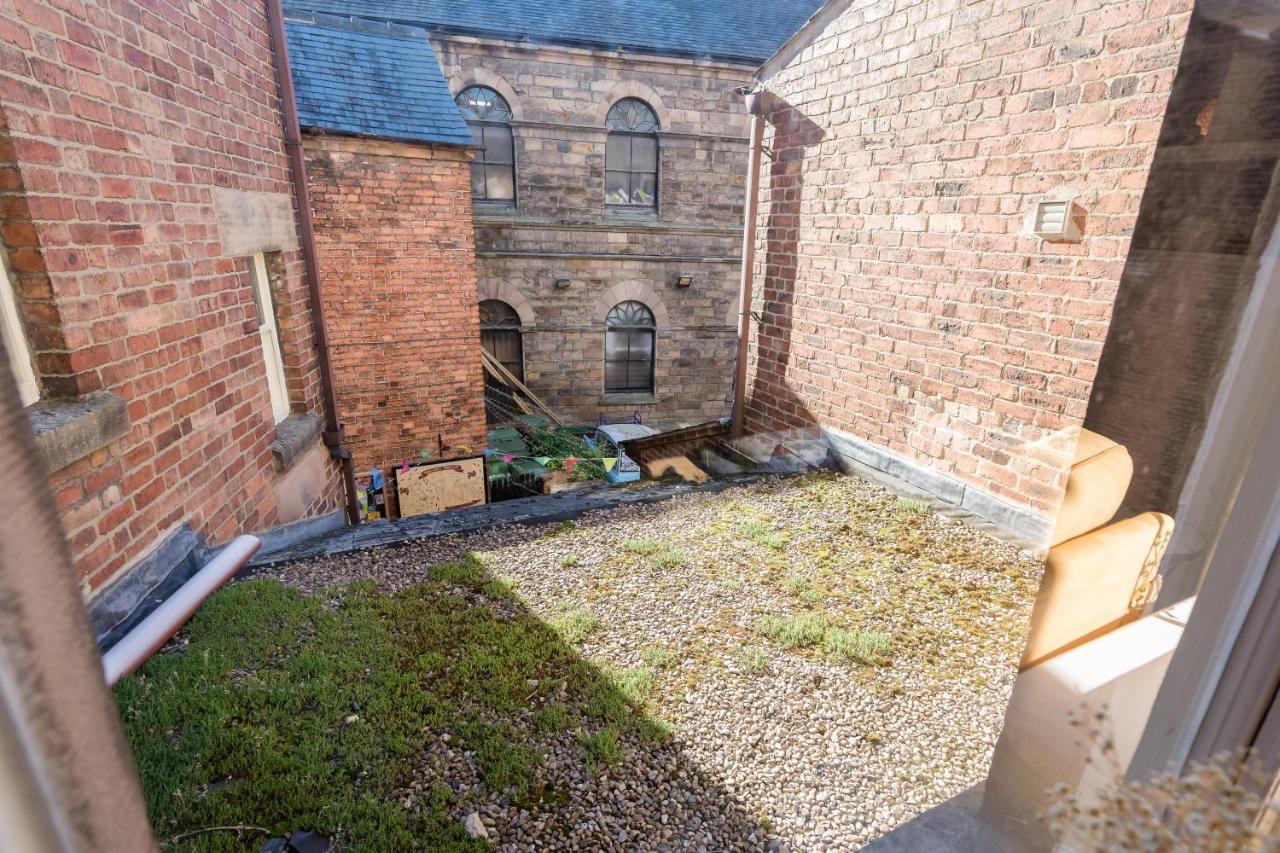 Bess'S Snug Apartment Matlock  Bagian luar foto